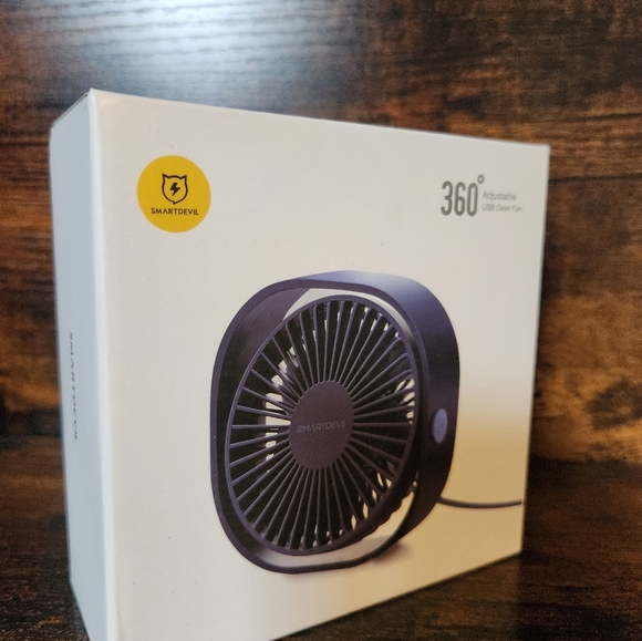 BNWT Desktop Fan, Blue - Picture 5 of 5